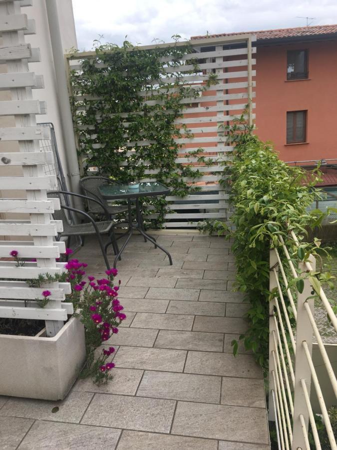 Antonella Gardalake 2 Desenzano del Garda Eksteriør bilde